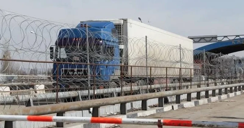 Qırğızıstanda sənədsiz malların idxalına görə cərimələr artırılıb