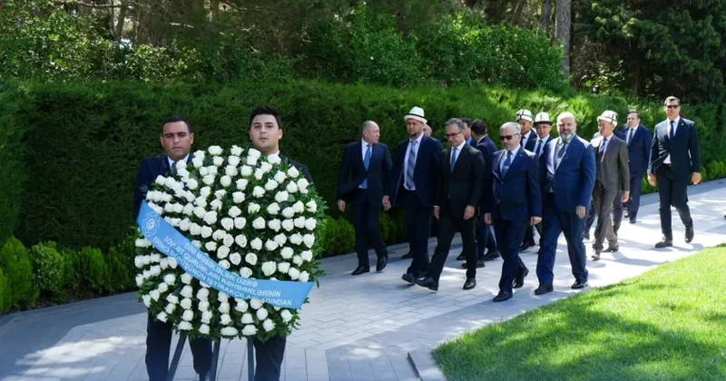 TDT ölkələri dini qurum rəhbərləri Fəxri xiyabanı və Zəfər abidəsini ziyarət ediblər