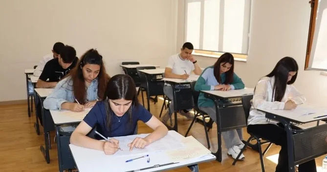 III qrupda 8 min tələbənin kəsiləcəyi gözlənilir