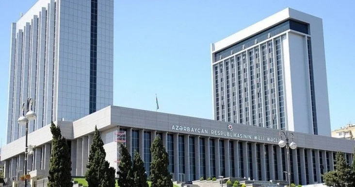 Parlament ABŞ Konqresinin qəbul etdiyi qanun layihəsinə etiraz etdi