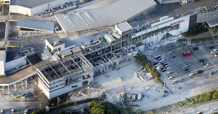 Yaponiyada son 10 ilin güclü zəlzələsi: insanlar dağıntılar altında qaldı