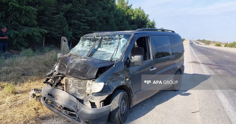 Mikroavtobus “KamAZ”a çırpıldı Xəsarət alanlar var