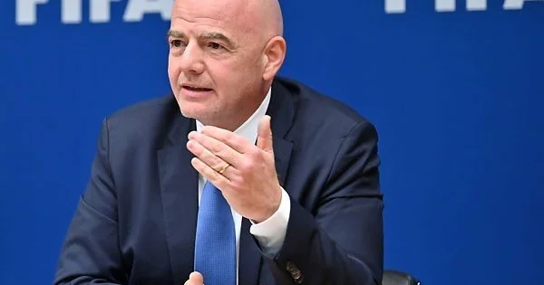 Avropada FİFA prezidentinin istefası TƏLƏB OLUNUR