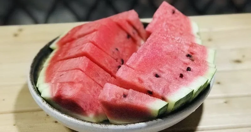 Dərmanlı qarpızlar mədə və bağırsağı məhv edir