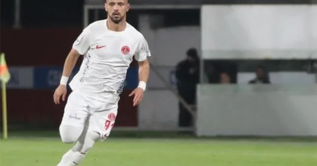 Coşqun Diniyevin Premyer Liqa klubuna keçidi baş tutmadı