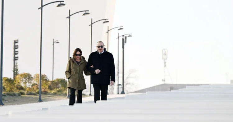 Prezident və xanımı Xankəndidəki Zəfər parkında FOTOLAR