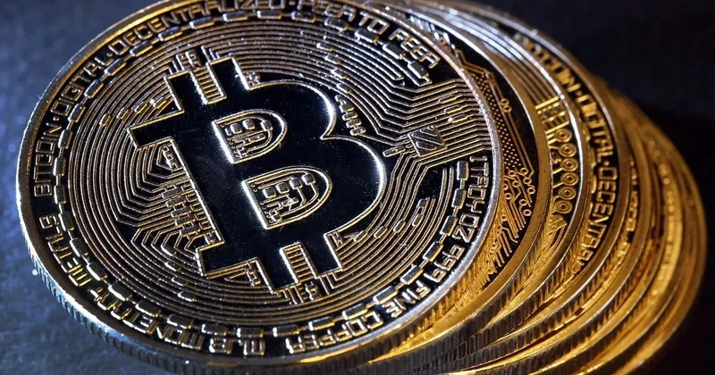 Биткойн достиг максимума с мая, подорожав на 23% за неделю