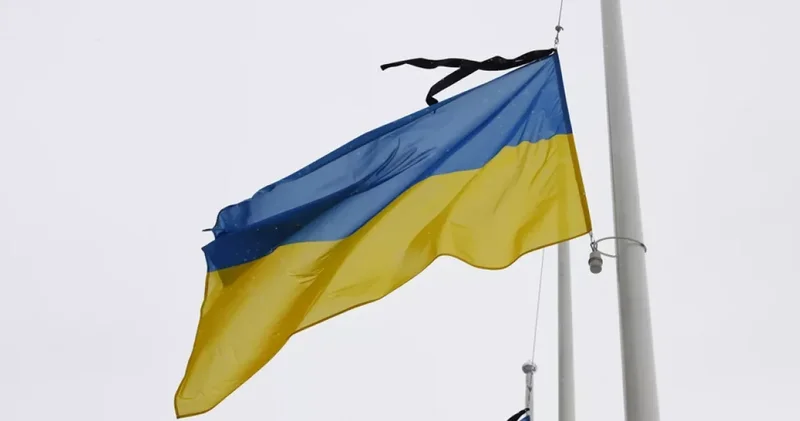 Посольство Украины в Баку приспустило флаги