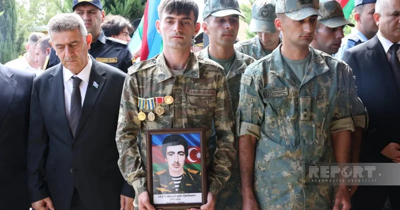 İtkin şəhidlər dəfn olunur Fotolar Yenilənir