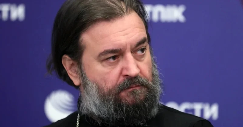 Российский священник назвал источник всех бед