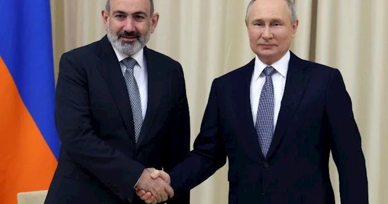 Putindən Paşinyana təbrik məktubu