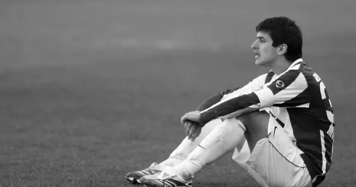 Veteran futbolçu ürəktutmasından öldü