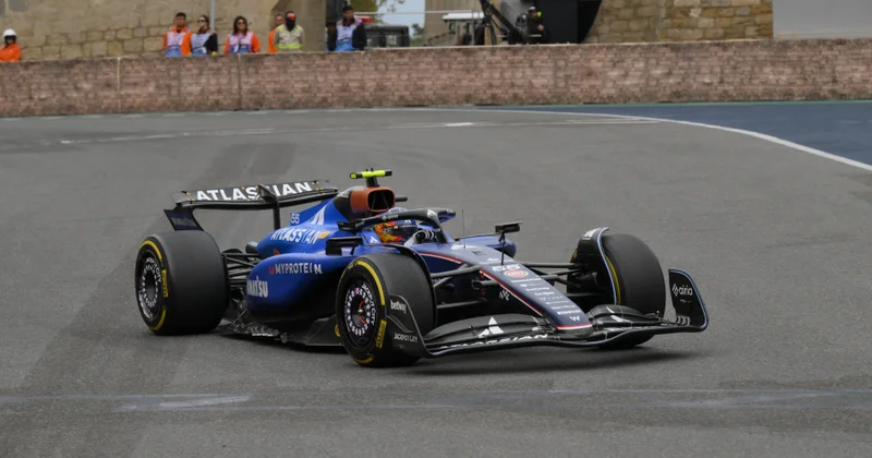 “Red Bull” komandasının niderlandlı pilotu Maks Ferstappen Qran Prinin qalibi olub