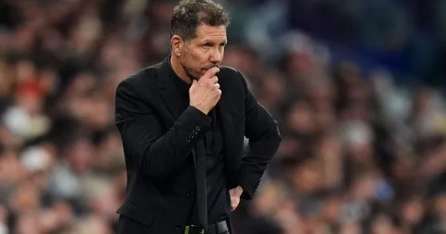 Simoenedən Mourinyoya: "Sərhədi keçməməlisən"