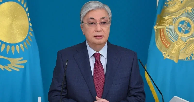Tokayev yeni hərbi komandan təyin etdi