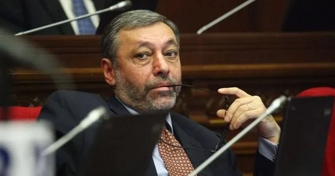 Səfir geri çağırıldı