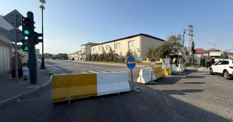 Binəqədi yolu bağlandı, sakinlər yolda qaldı AAYDA dan reaksiya (FOTOLAR)