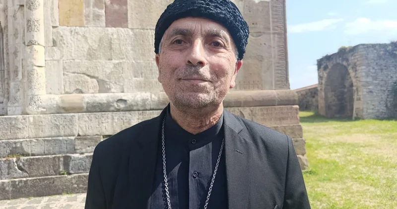 Robert Mobili Ağdərədə Gəncəsər monastırı haqqında nələr danışdı?