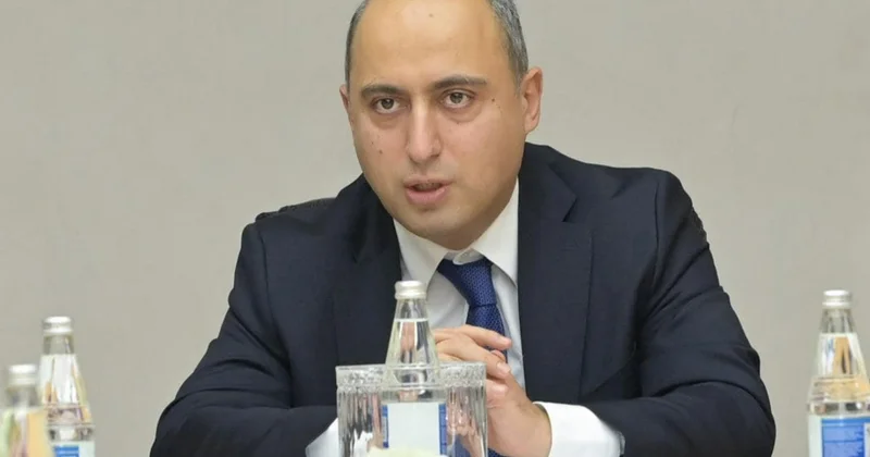 Депутат пожаловался, что Амруллаев не отвечает на его звонки Minval Politika