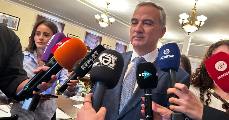“Alban irsi ilə bağlı müzakirələrdə tarixi faktlar əsas götürülməlidir” Fərid Şəfiyev
