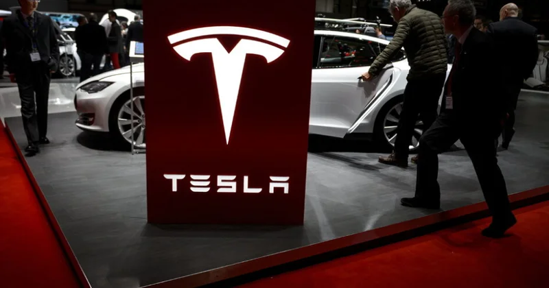 Компания Tesla предстанет перед судом по обвинению в дискриминации чернокожих сотрудников