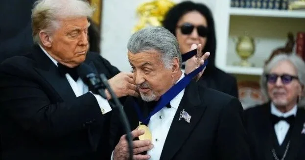 Stallone Trampın təklifini rədd etdi: “Bu mümkün deyil!”