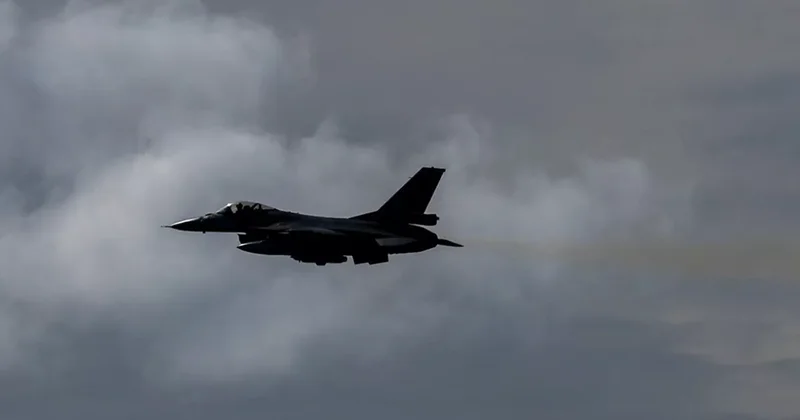 Румыния подняла F 16 из за цели у границы