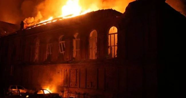 Ruslar Zaporojyeyə zərbə endiriblər: Şəhərdə dağıntılar və tələfat var