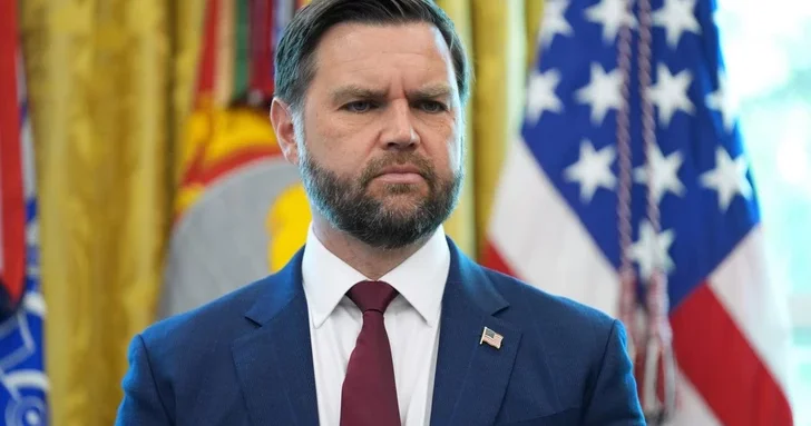 Вэнс: США намерены продолжать усилия по мирному урегулированию в Украине