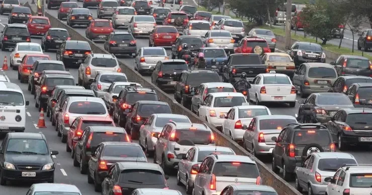 Tıxaclar dözülməz həddə çatıb İclasa gecikən DEPUTAT OD PÜSKÜRDÜ