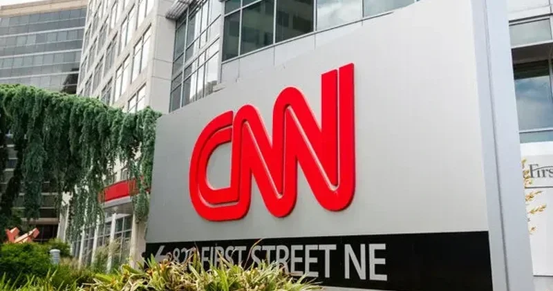 CNN, MS NOW və Politico Tramp administrasiyasına qarşı iddia qaldırdı