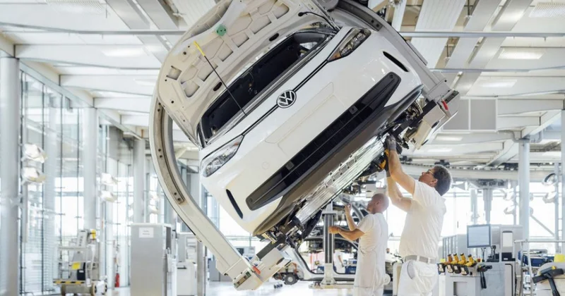 Немецкий автопром протестует против сокращений и закрытия заводов