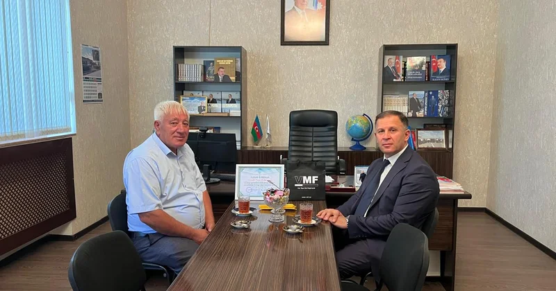 YAP Samux rayon təşkilatında yubiley yaşı tamam olmuş partiya veteranı ilə görüş keçirilib FOTOLAR