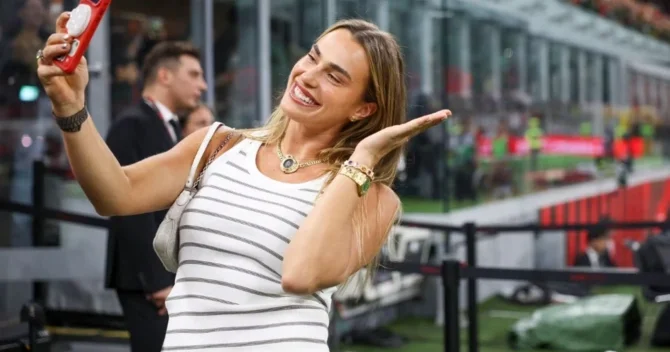 Sabalenka “San Siro”da görüntüləndi Geyimi ilə diqqət çəkdi