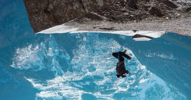 210 metr hündürlükdən yıxılan alpinist sağ qaldı VİDEO