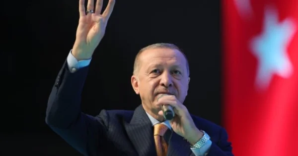 Ərdoğan 2028 seçkilərinə gedəcək? Türkiyədə kritik sual