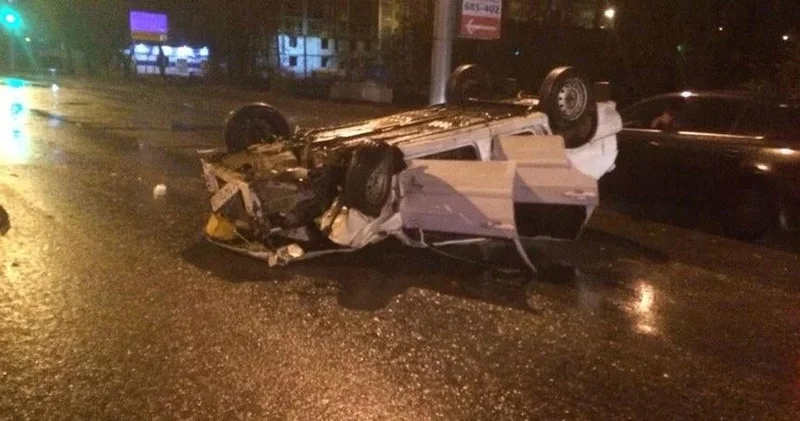 Maşın aşdı: bir ailənin 3 üzvü xəsarət aldı