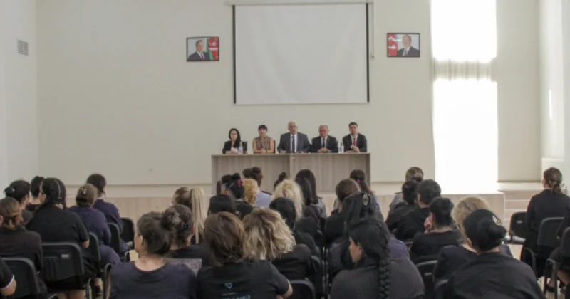 Qadın məhkumlar narkotiklərin insan orqanizminə təsiri barədə məlumatlandırılıblar