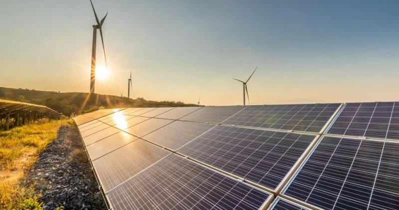 Türkiyə günəş və külək enerjisindən 442,2 teravatt saat elektrik enerjisi istehsal edir