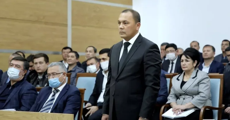 В Узбекистане судят экс чиновников