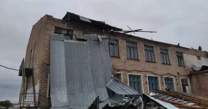 В Кыргызстане 128 школ признаны аварийными