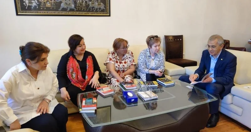 Təsəvvüf ədəbiyyatının görkəmli tədqiqatçısı Filologiya elmləri doktoru Nəzakət Məmmədlinin xatirəsinə