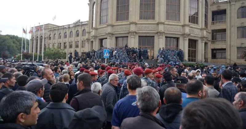 СК Армении: 33 задержанных по делу об акции протеста в Гюмри