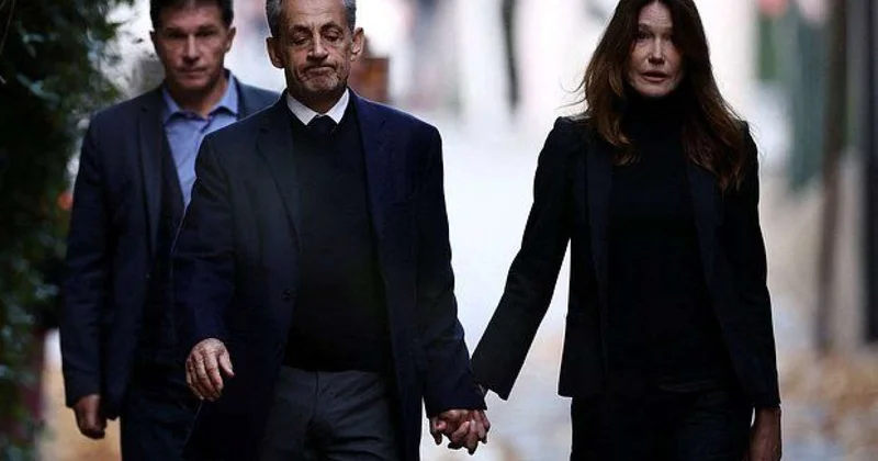 Sarkozinin həbsxana həyatı belə başladı VİDEO