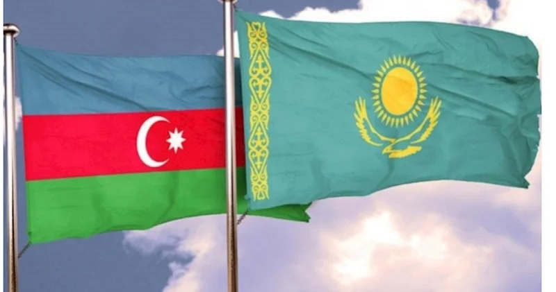 Azərbaycan və Qazaxıstan beynəlxalq arenada biri birini dəstəkləyir, bir çox məsələlərdə ortaq mövqeyi bölüşür