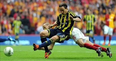 “Fənərbaxça ya baş məşqçi kimi qayıtmaq istərdim”