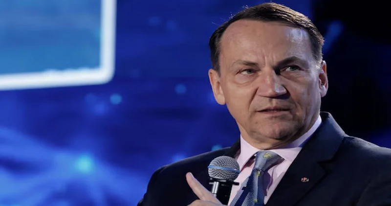 Rəsmi Varşava: Putin Polşa üzərindən uçarsa, biz onu həbs edə bilərik