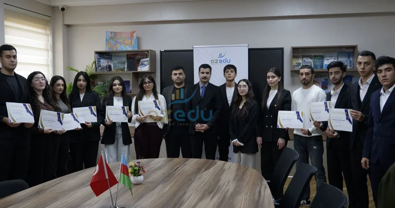 AzMİU nun “Brend tələbə”ləri mükafatlandırılıb FOTO