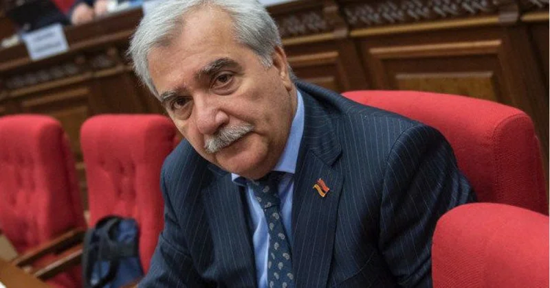 Erməni deputat: “Geciksəydik, Qarabağda qoşunlarımız mühasirəyə düşəcəkdi”