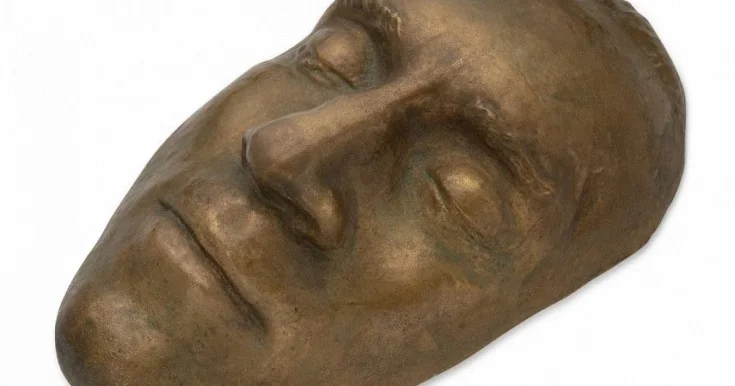Hərracda Vsotskinin maskasını alan olmadı
